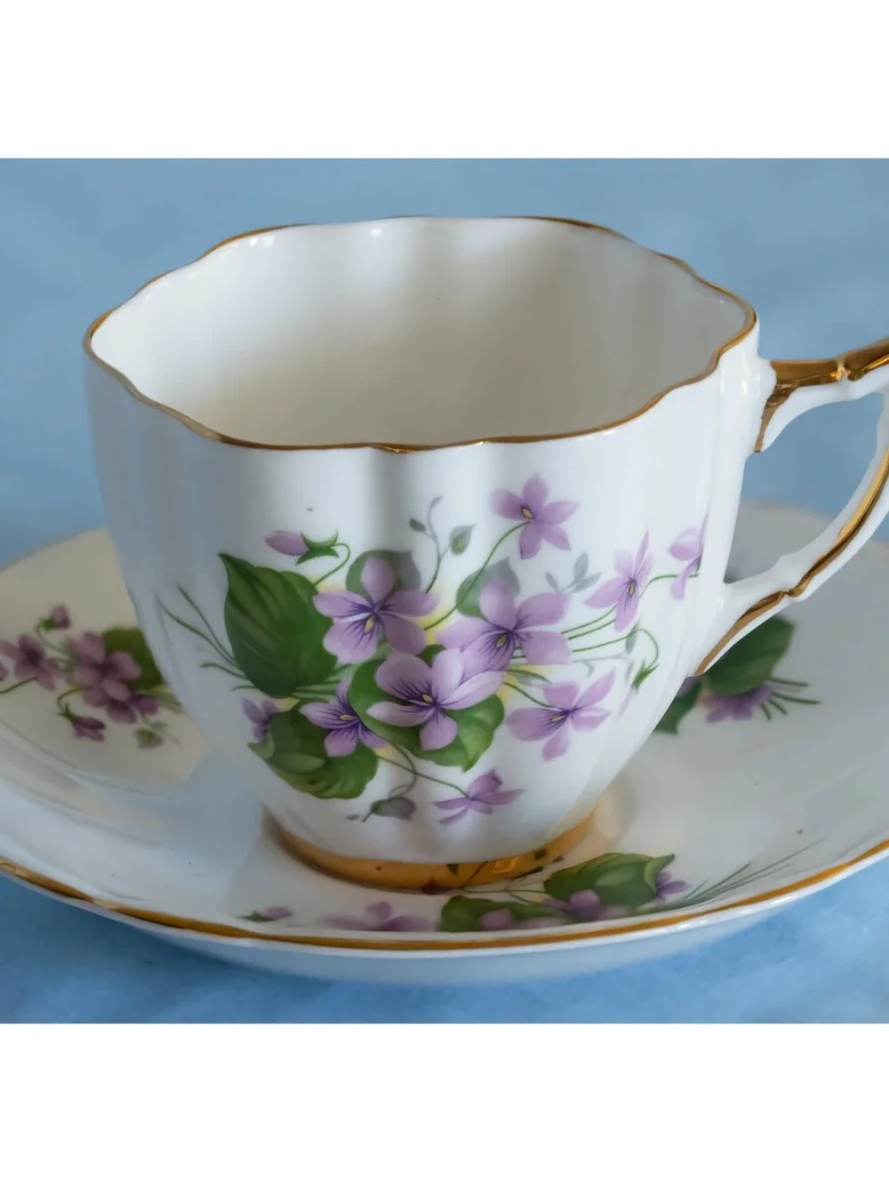 Beautiful, Vintage Assorted Cup And Saucers Made In England!